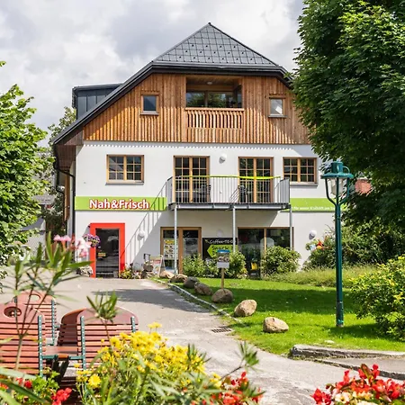 Dorfplatzl هوهنتاورن