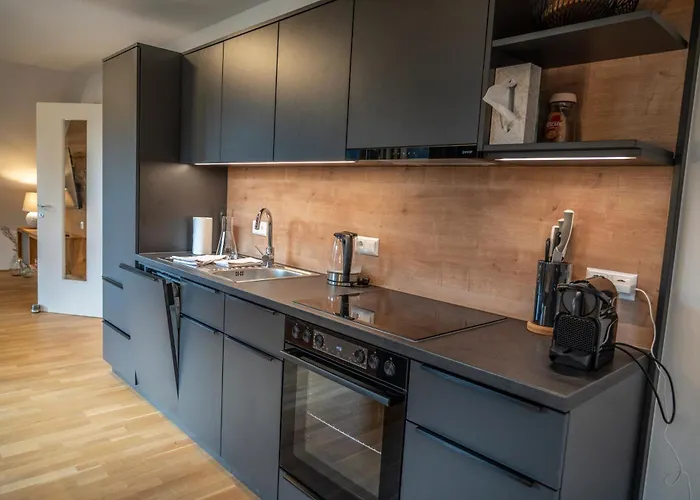 Dorfplatzl Apartment *