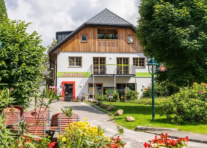 Dorfplatzl هوهنتاورن