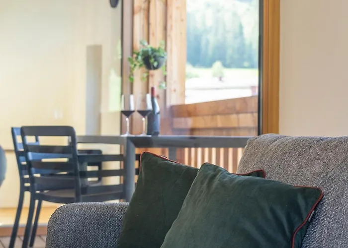 Dorfplatzl * هوهنتاورن